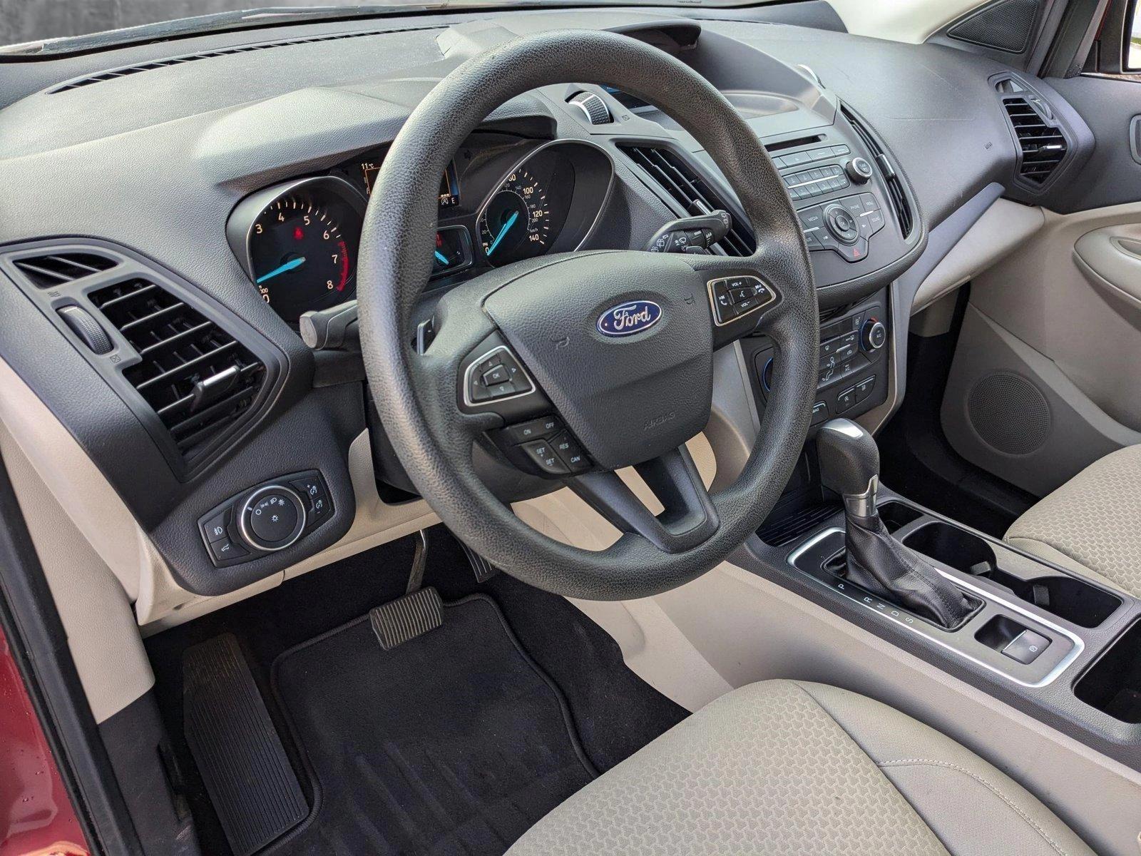 2017 Ford Escape Vehicle Photo in VALENCIA, CA 91355-1705