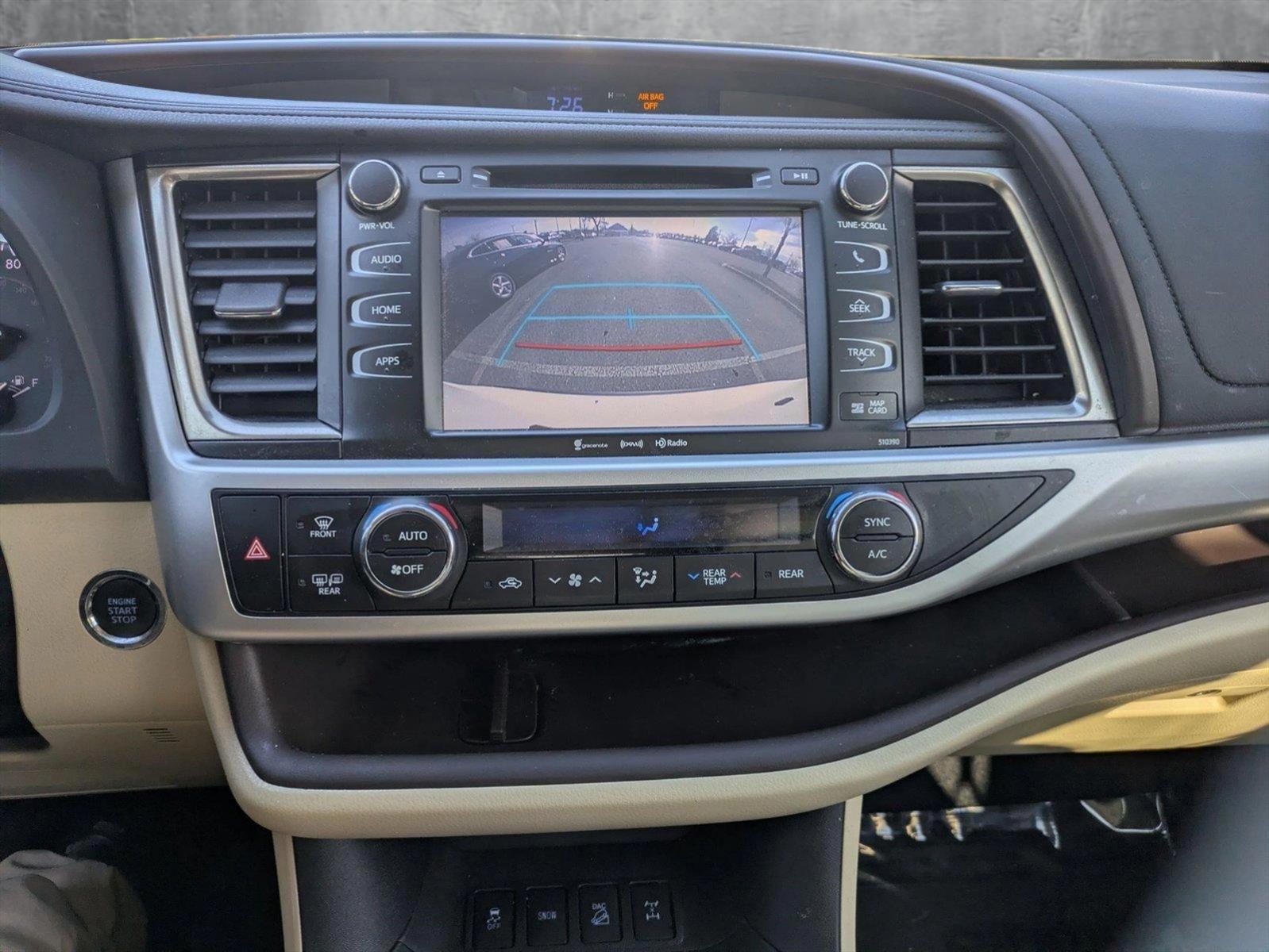 2019 Toyota Highlander Vehicle Photo in LAUREL, MD 20707-4697
