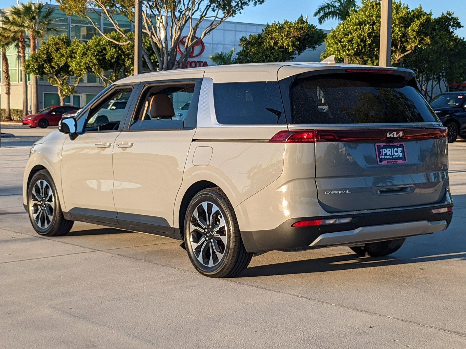 2023 Kia Carnival Vehicle Photo in Davie, FL 33331