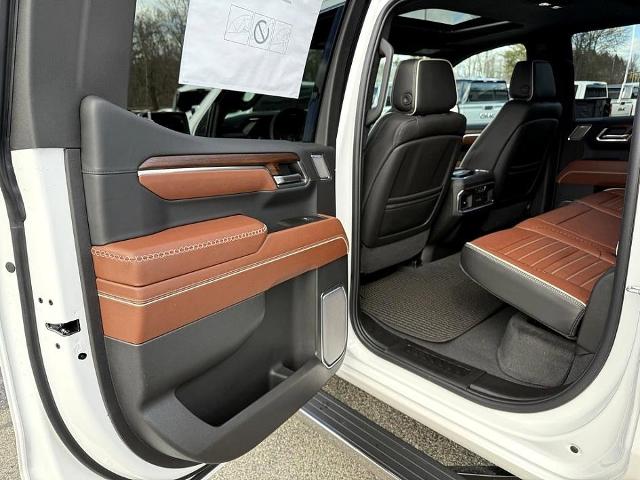 2025 GMC Sierra 1500 Vehicle Photo in CHICOPEE, MA 01020-5001
