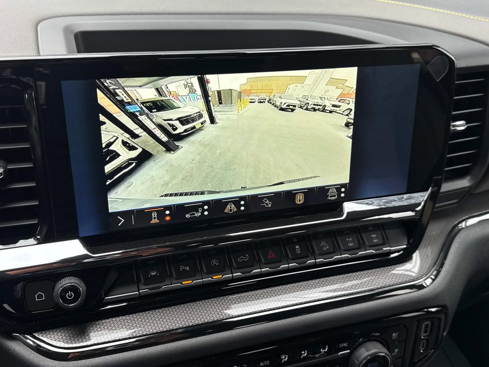 2025 Chevrolet Silverado 1500 Vehicle Photo in LOS ANGELES, CA 90007-3794
