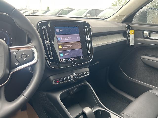 2025 Volvo XC40 Vehicle Photo in Grapevine, TX 76051