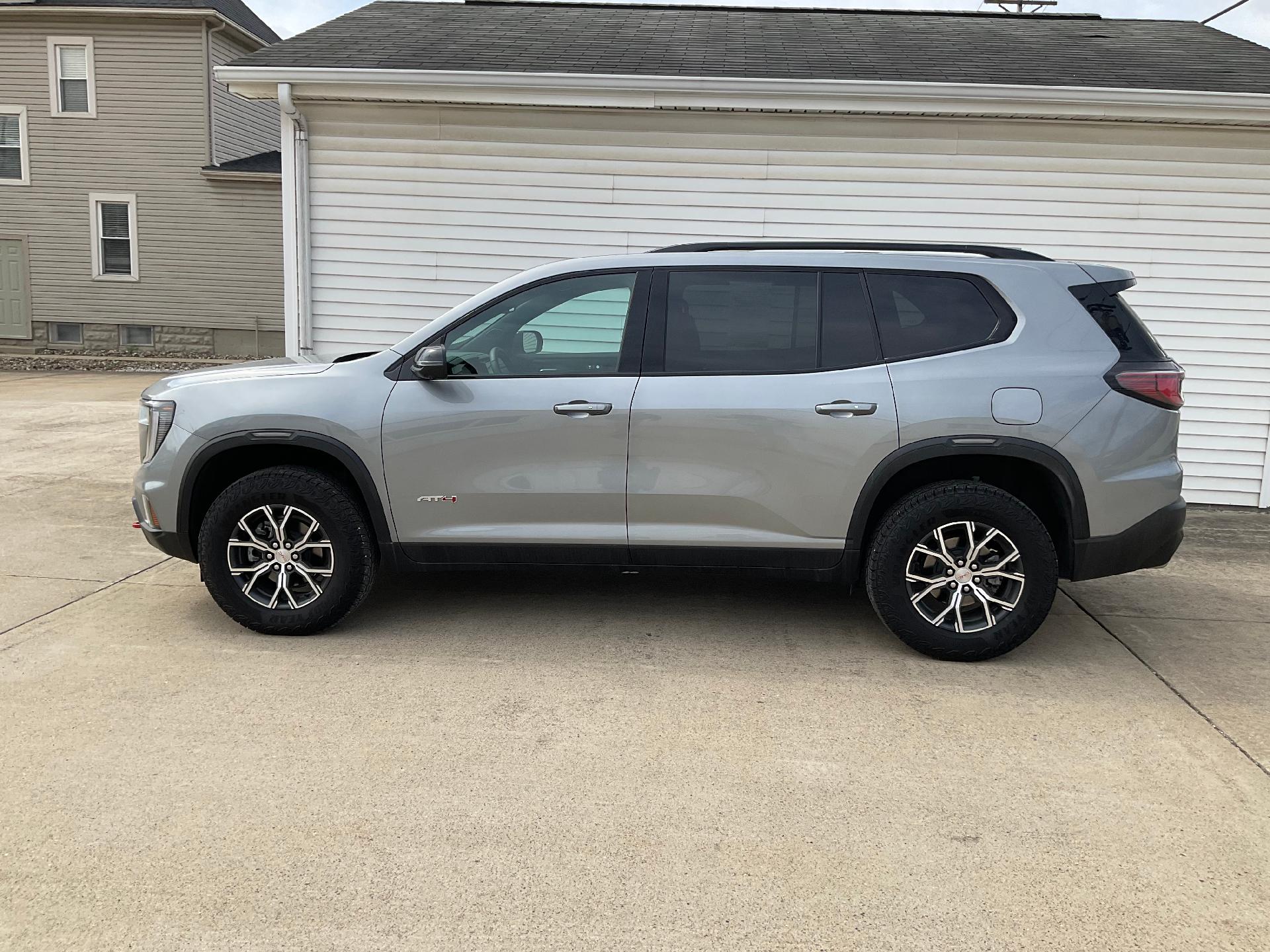 Used 2024 GMC Acadia AT4 with VIN 1GKENPKSXRJ210101 for sale in Moundsville, WV