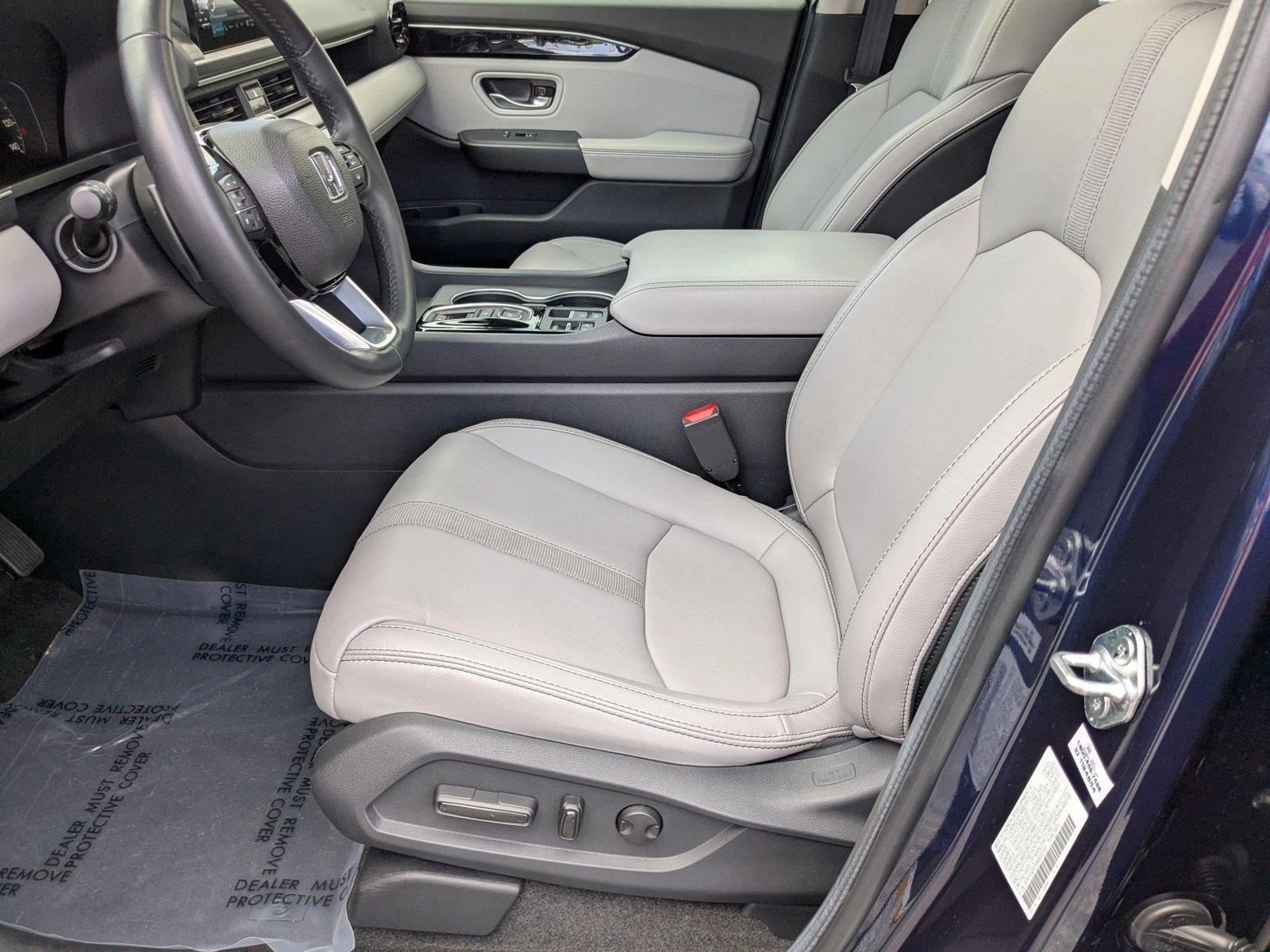 2024 Honda Pilot Vehicle Photo in Miami, FL 33015
