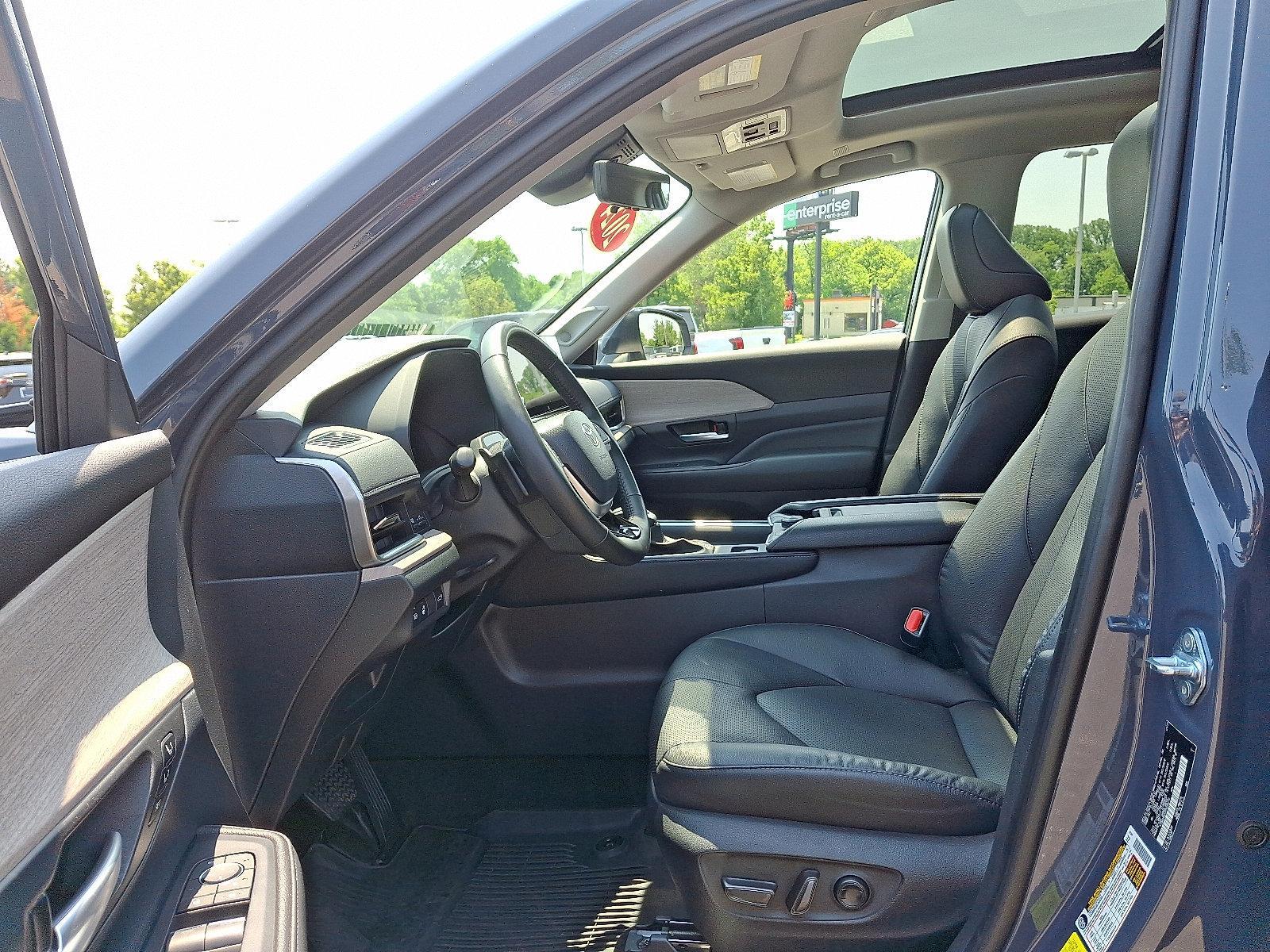 2024 Toyota Grand Highlander Vehicle Photo in Trevose, PA 19053