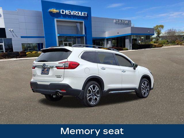 2024 Subaru Ascent Vehicle Photo in DANBURY, CT 06810-5034