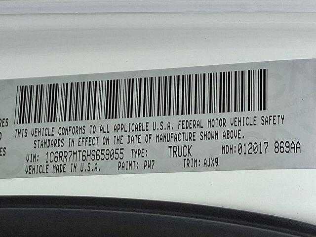 2017 Ram 1500 Vehicle Photo in DANBURY, CT 06810-5034