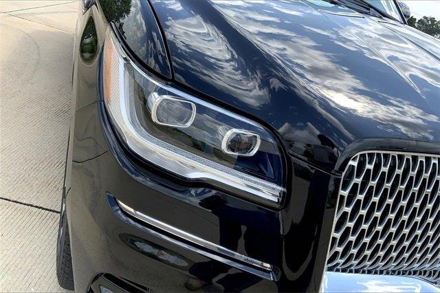 2024 Lincoln Navigator Vehicle Photo in TOPEKA, KS 66609-0000