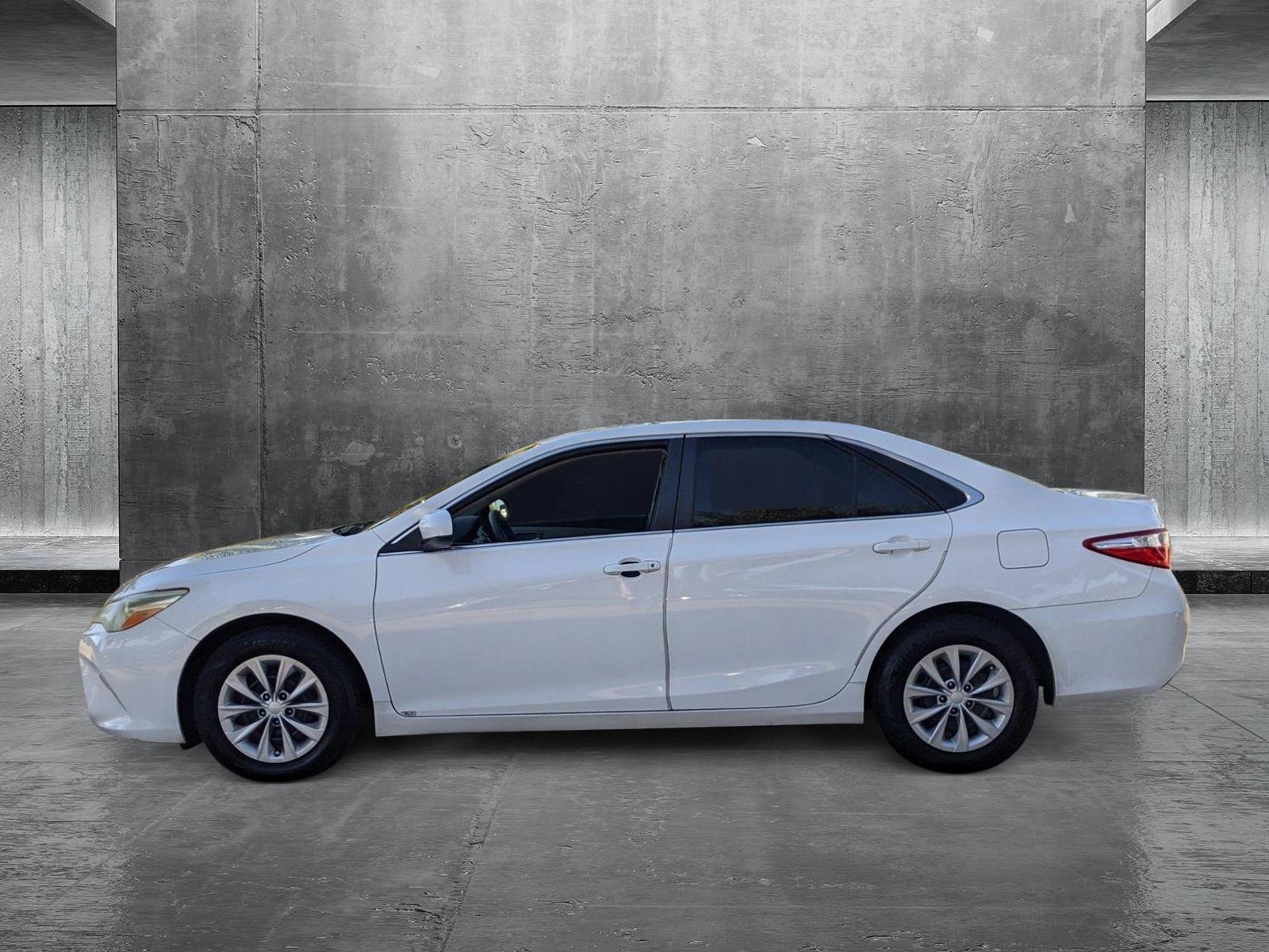 2015 Toyota Camry Vehicle Photo in Pembroke Pines , FL 33084