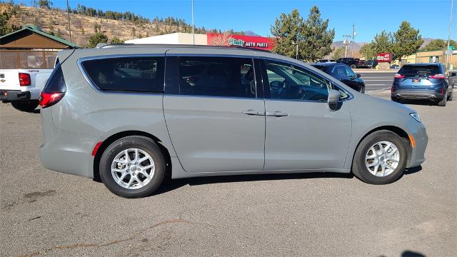 2022 Chrysler Pacifica Vehicle Photo in FLAGSTAFF, AZ 86001-6214