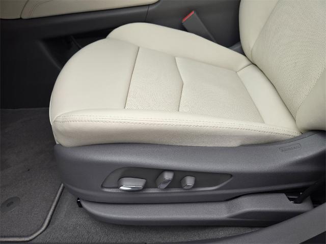 2025 Cadillac XT5 Vehicle Photo in Oklahoma City, OK 73114