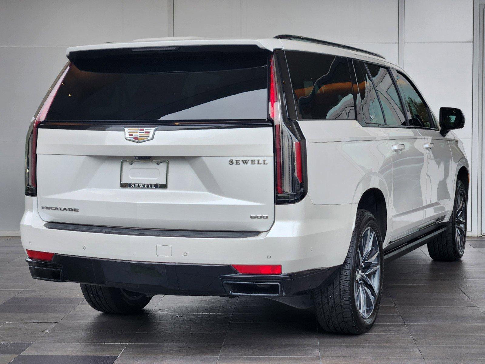 2022 Cadillac Escalade ESV Vehicle Photo in HOUSTON, TX 77079-1502