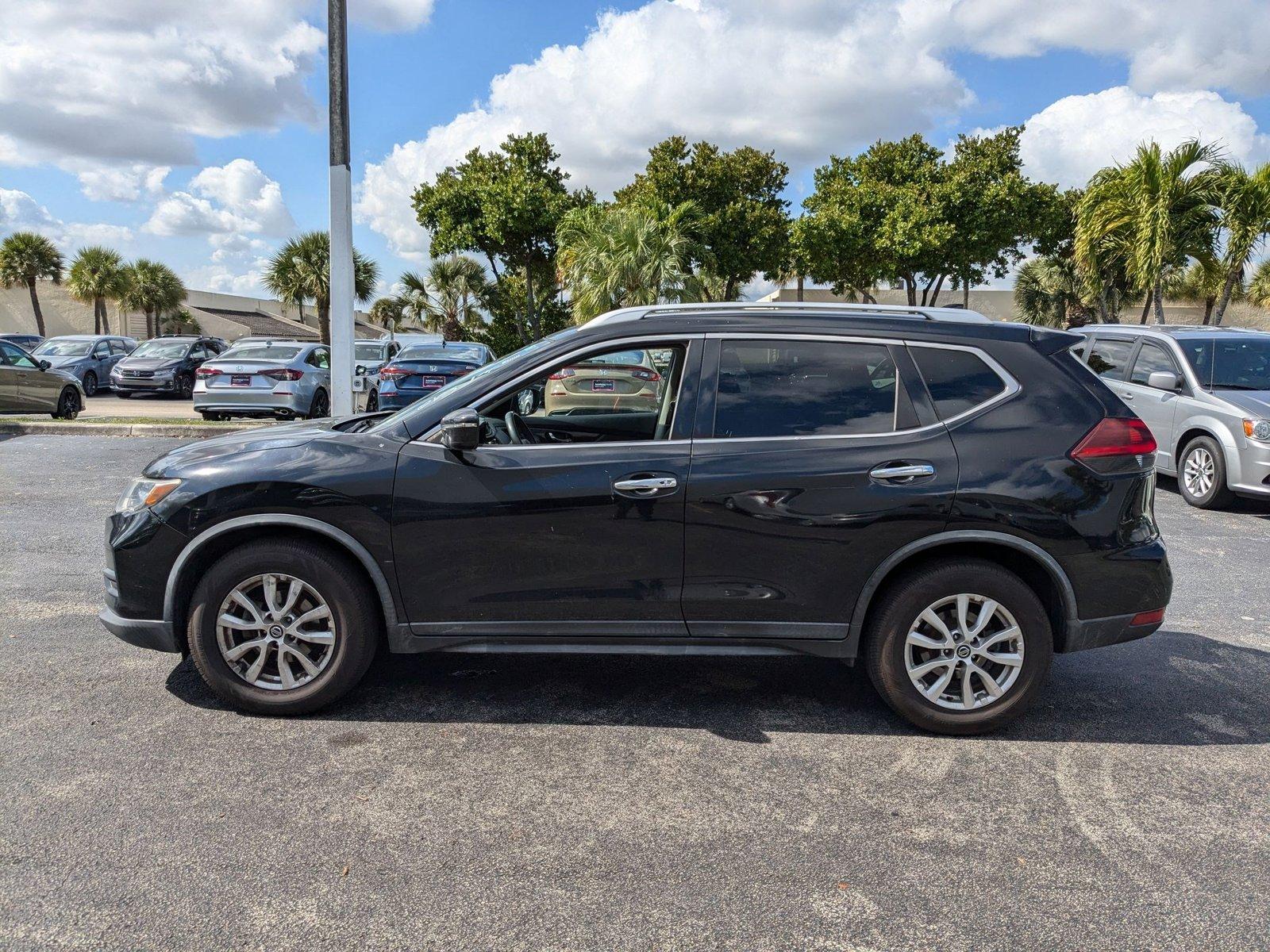 2018 Nissan Rogue Vehicle Photo in Miami, FL 33015