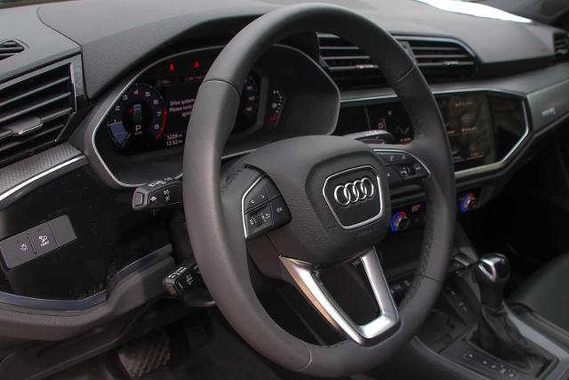 2024 Audi Q3 Vehicle Photo in SUGAR LAND, TX 77478