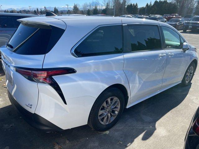 2022 Toyota Sienna Vehicle Photo in PUYALLUP, WA 98371-4149