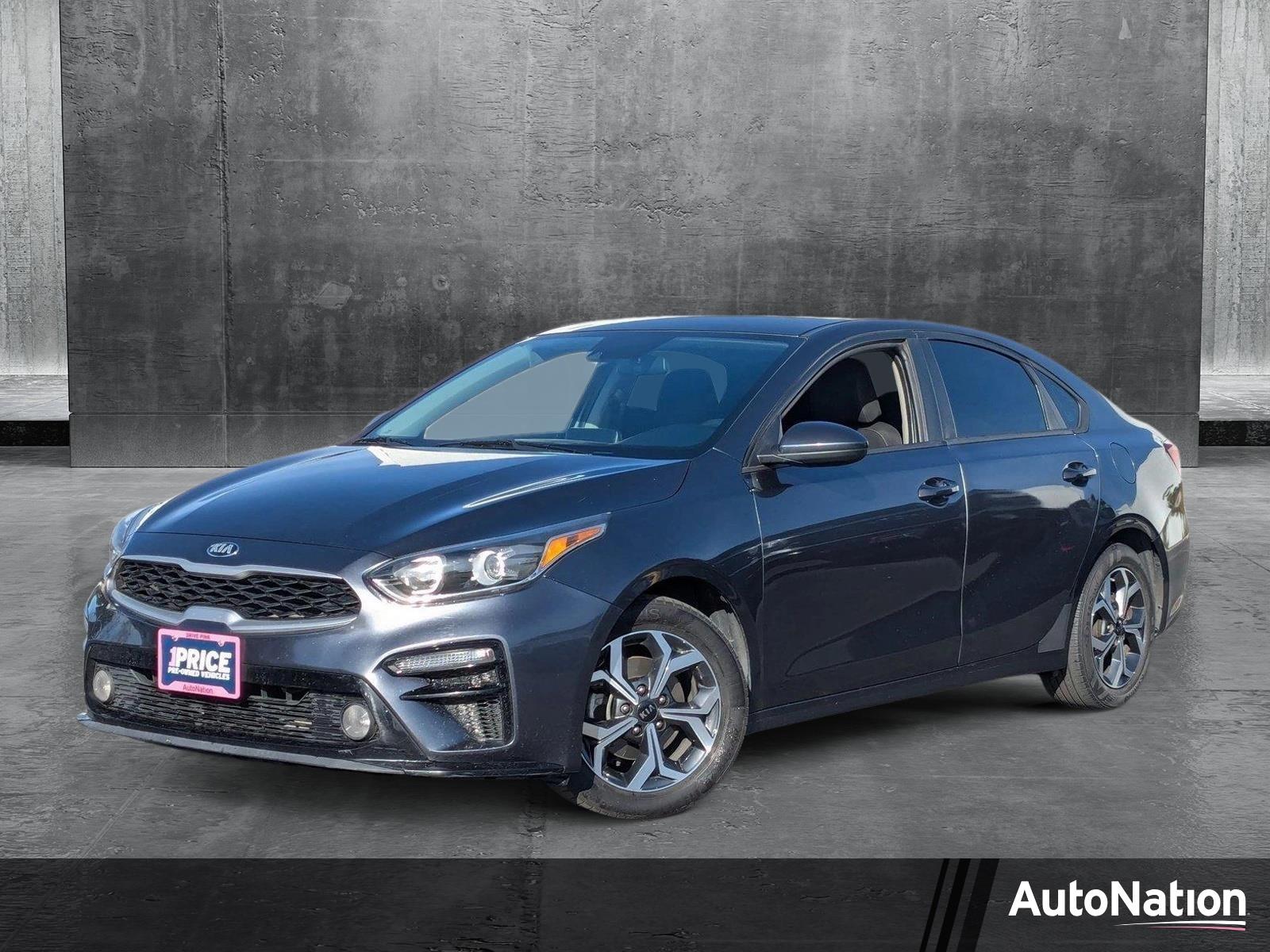 2021 Kia Forte Vehicle Photo in VALENCIA, CA 91355-1705