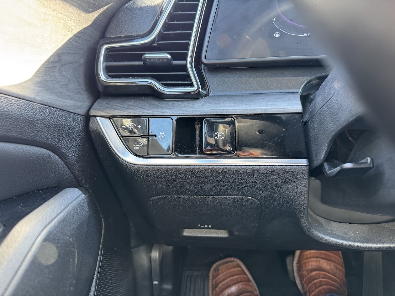 2023 Kia Sportage Vehicle Photo in BOONVILLE, IN 47601-9633