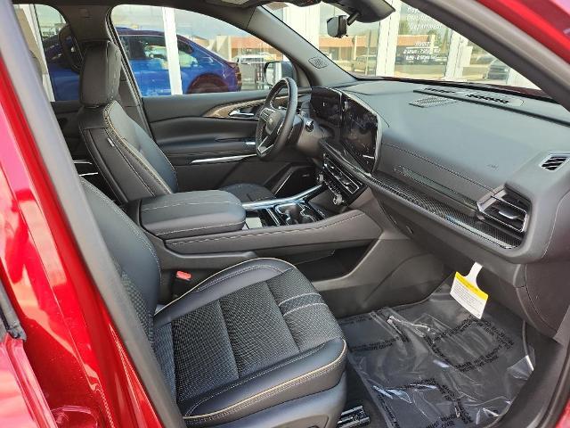 2025 Chevrolet Traverse Vehicle Photo in HAYS, KS 67601-1994