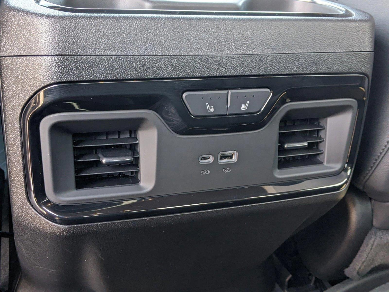 2024 Chevrolet Silverado 2500 HD Vehicle Photo in TIMONIUM, MD 21093-2300