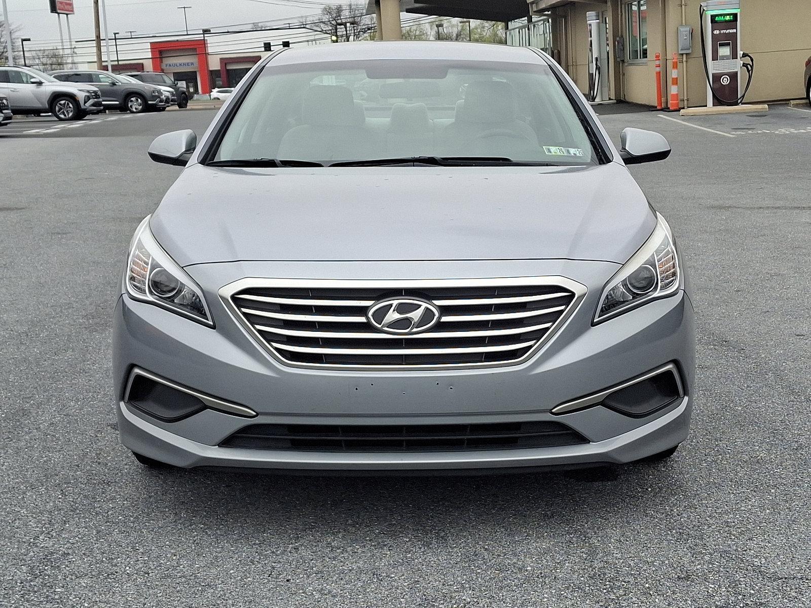 Used 2016 Hyundai Sonata SE with VIN 5NPE24AF8GH418281 for sale in Harrisburg, PA