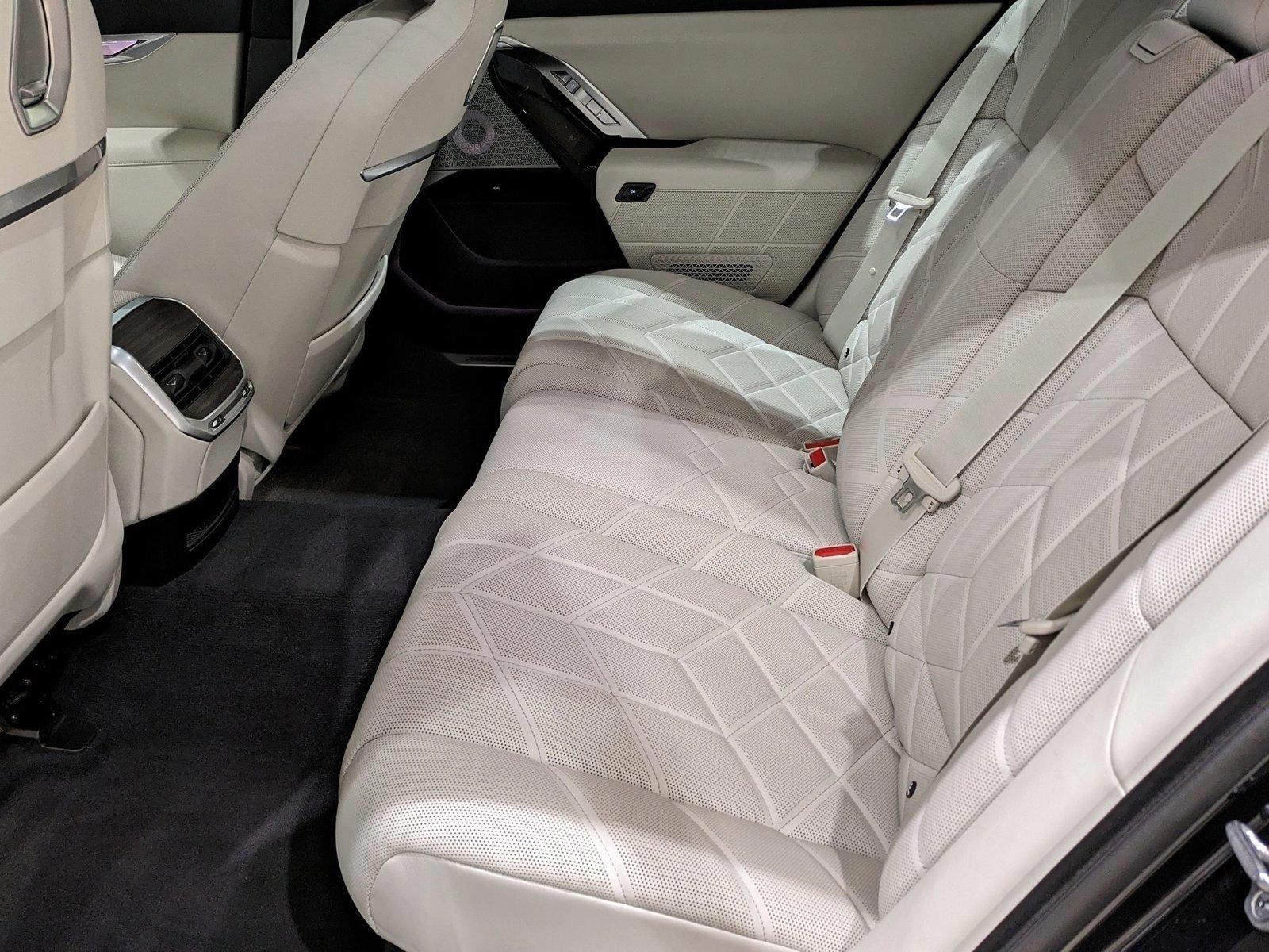 2023 BMW 760i xDrive Vehicle Photo in Rockville, MD 20852