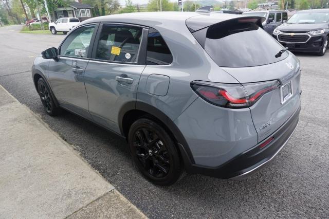 2024 Honda HR-V Vehicle Photo in FAIRMONT, WV 26554-2318