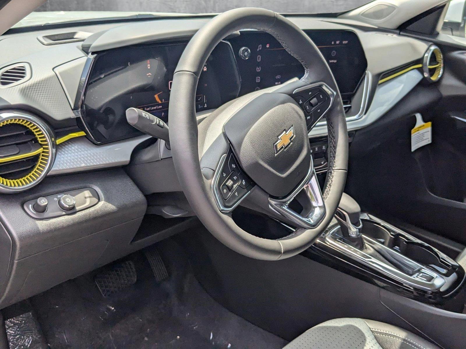 2025 Chevrolet Trax Vehicle Photo in MIAMI, FL 33134-2699