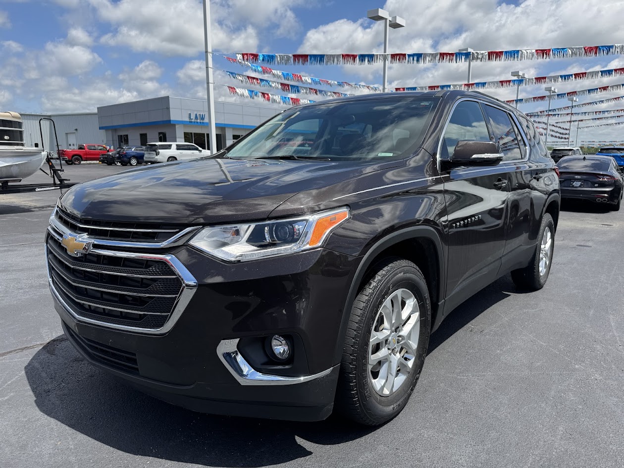 2019 Chevrolet Traverse Vehicle Photo in BOONVILLE, IN 47601-9633