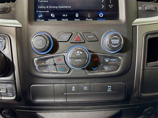 2021 Ram 1500 Classic Vehicle Photo in PUYALLUP, WA 98371-4149