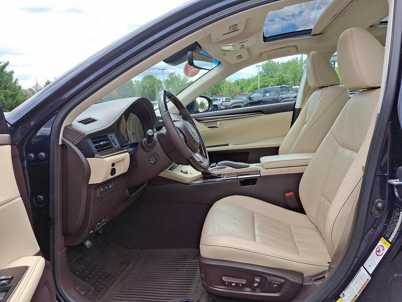 2017 Lexus ES 350 Vehicle Photo in Trevose, PA 19053