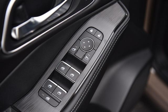 2025 Nissan Rogue Vehicle Photo in Ballwin, MO 63011