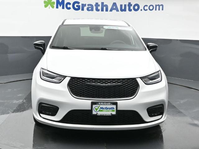 2024 Chrysler Pacifica Vehicle Photo in Cedar Rapids, IA 52402