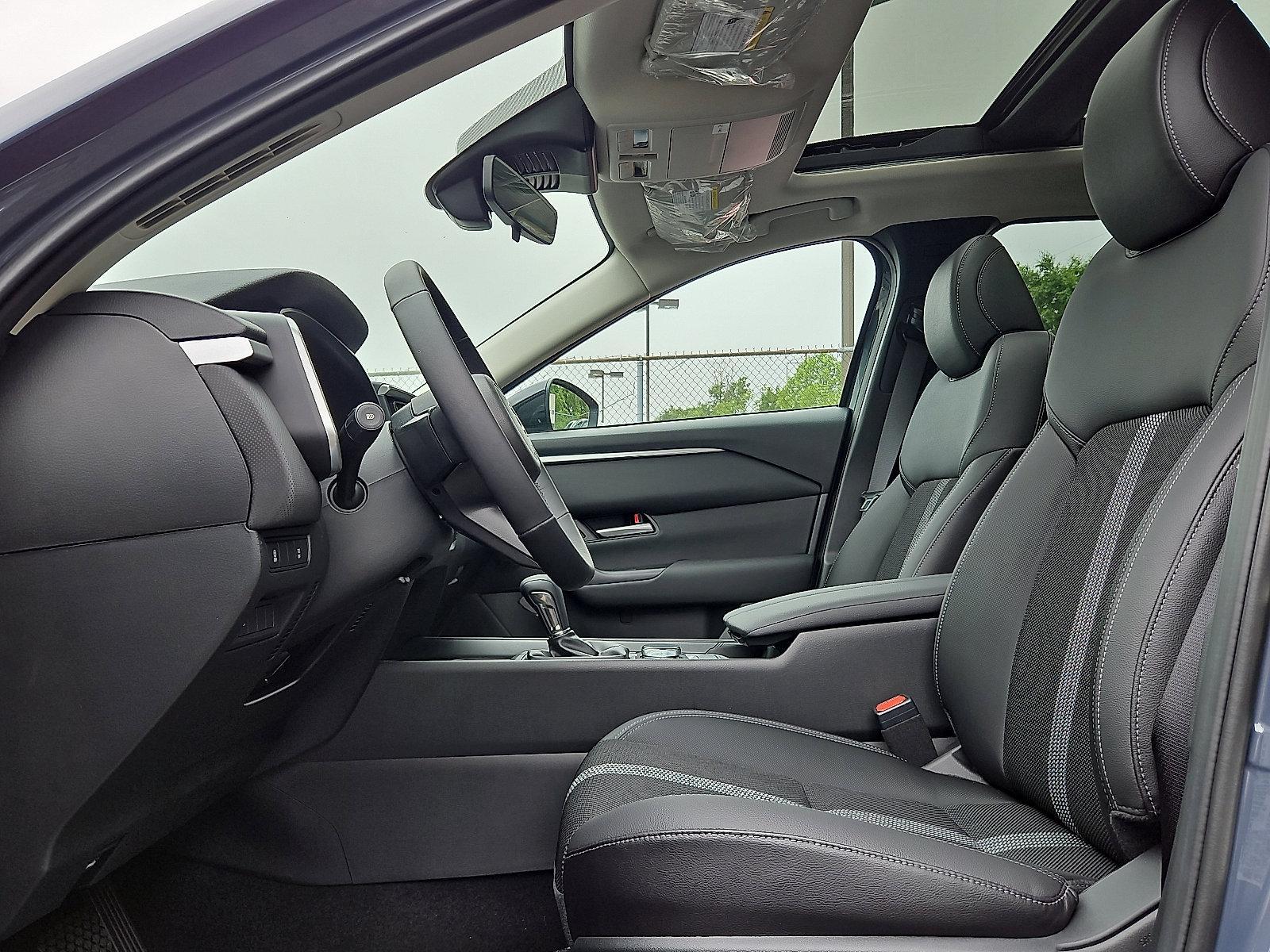 2025 Mazda CX-50 Vehicle Photo in Trevose, PA 19053