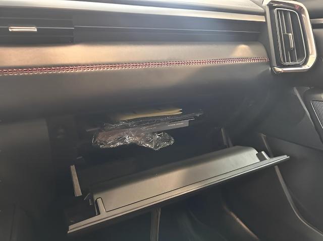 2025 Mazda CX-50 Hybrid Vehicle Photo in Green Bay, WI 54304