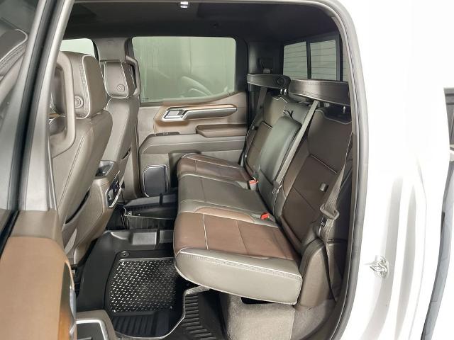 2025 GMC Sierra 1500 Vehicle Photo in GILBERT, AZ 85297-0402