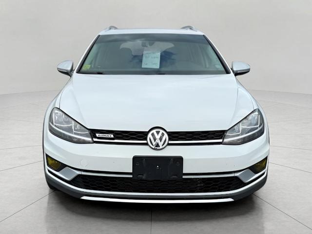 2019 Volkswagen Golf Alltrack Vehicle Photo in Neenah, WI 54956