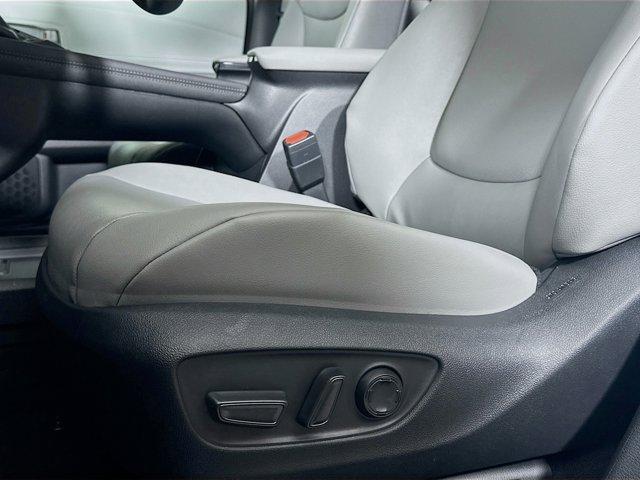 2025 Toyota Sienna Vehicle Photo in Flemington, NJ 08822