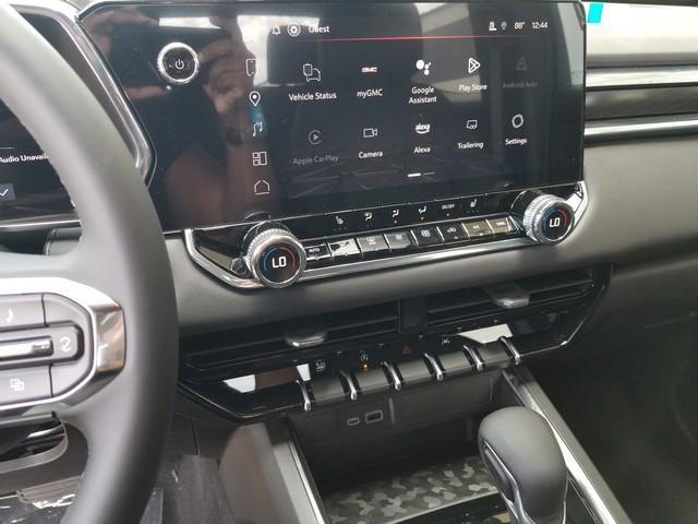 2025 GMC Canyon Vehicle Photo in ELYRIA, OH 44035-6349