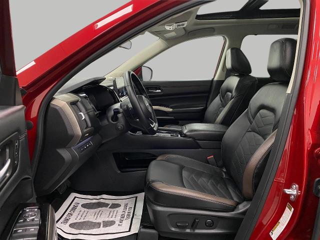 2025 Nissan Pathfinder Vehicle Photo in Appleton, WI 54913