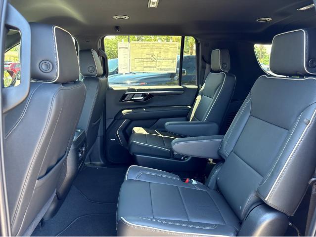 2025 Chevrolet Suburban Vehicle Photo in BEAUFORT, SC 29906-4218