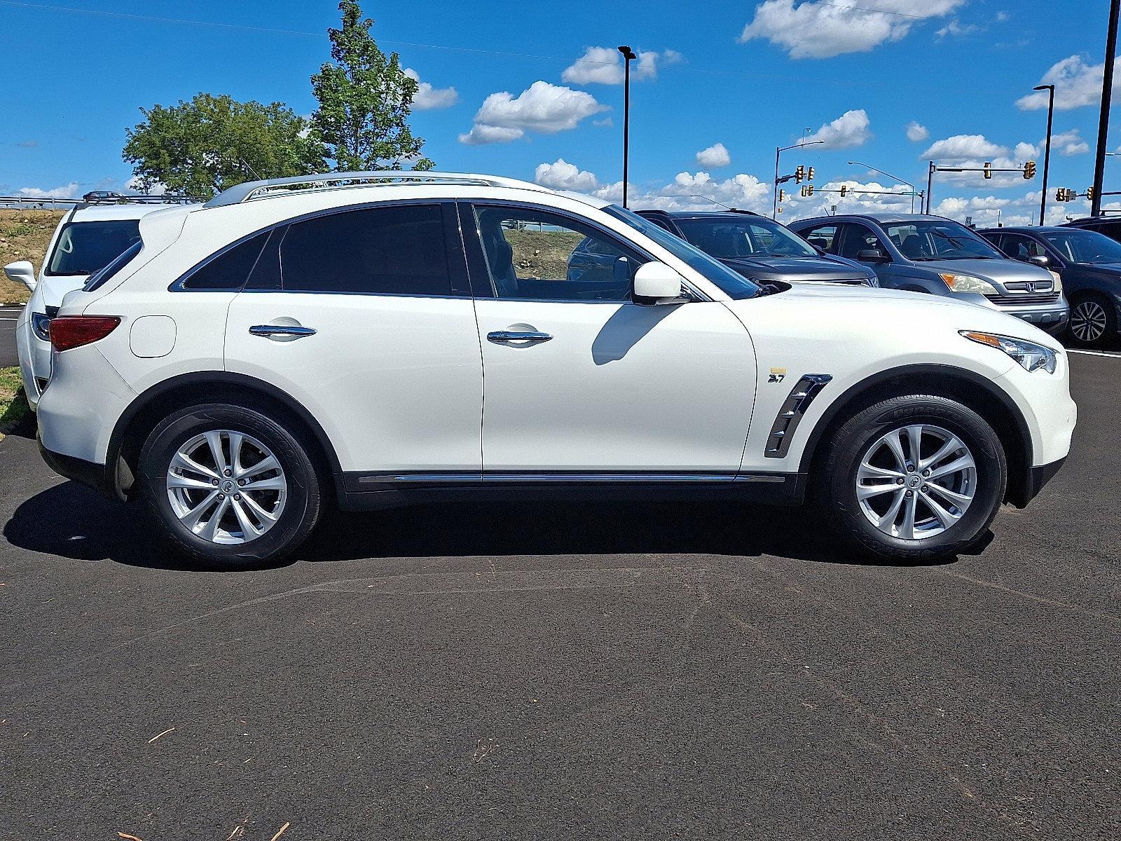 2016 INFINITI QX70 Vehicle Photo in Easton, PA 18045