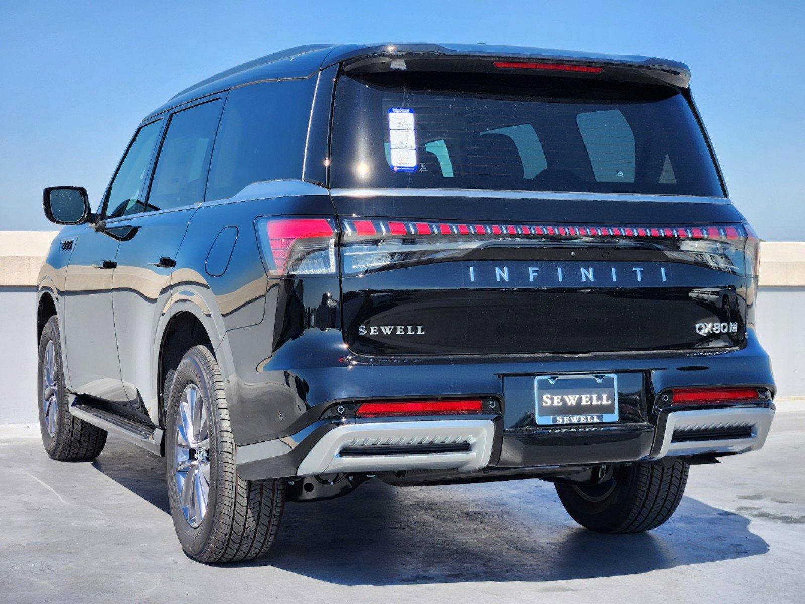 2025 INFINITI QX80 Vehicle Photo in Fort Worth, TX 76132