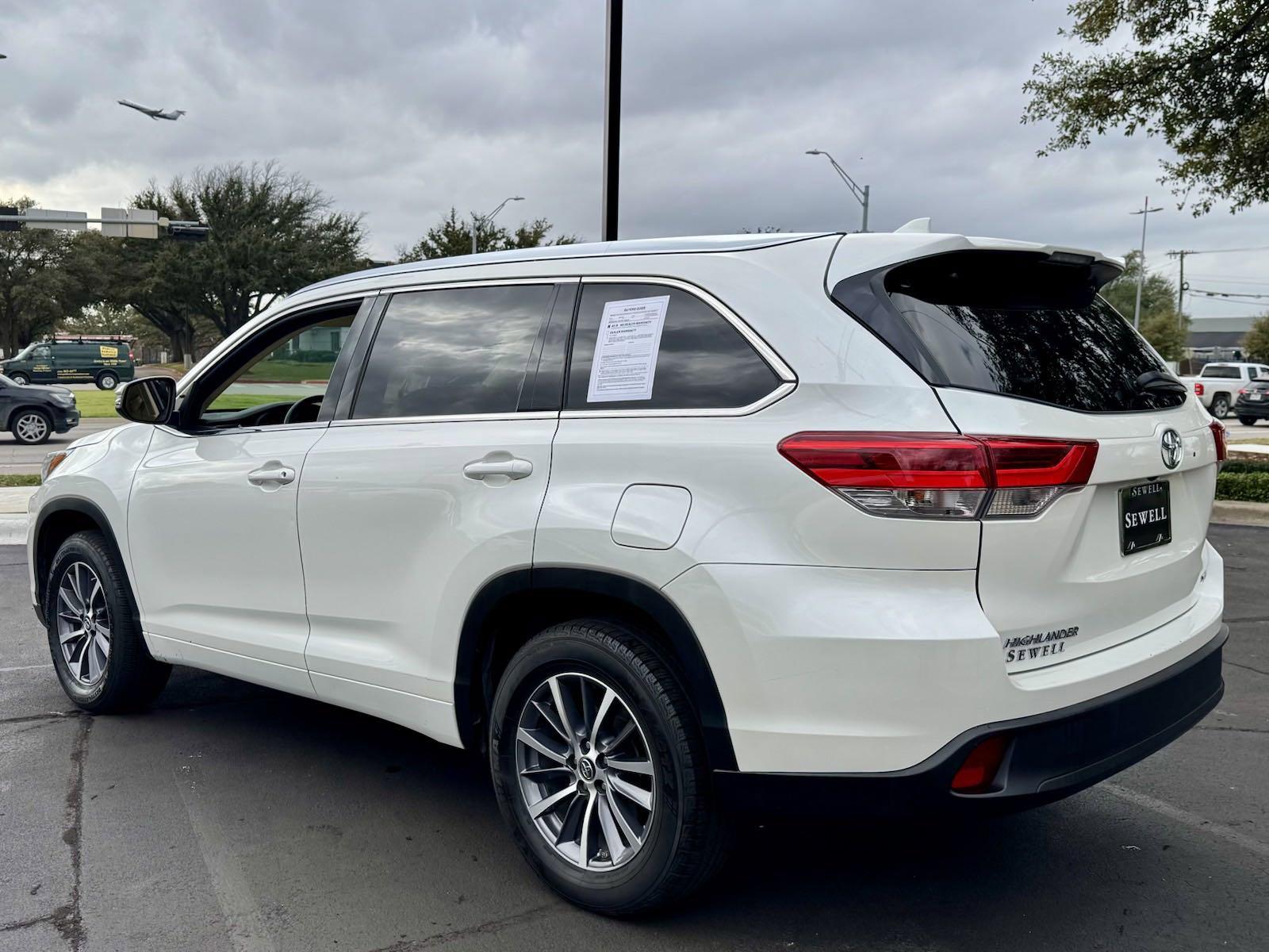 2018 Toyota Highlander Vehicle Photo in DALLAS, TX 75209-3016