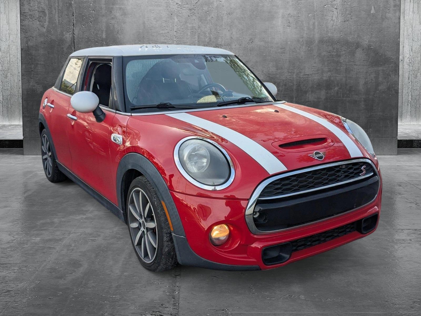 2019 MINI Hardtop 4 Door Vehicle Photo in MIAMI, FL 33134-2699