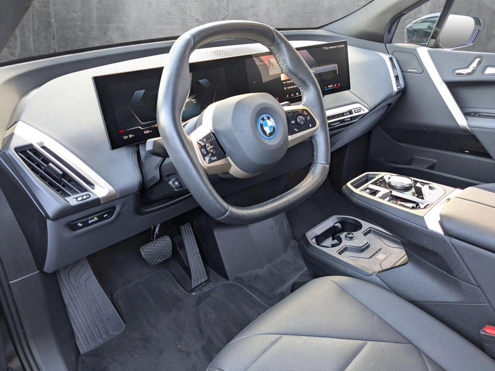 2024 BMW iX Vehicle Photo in VALENCIA, CA 91355-1705