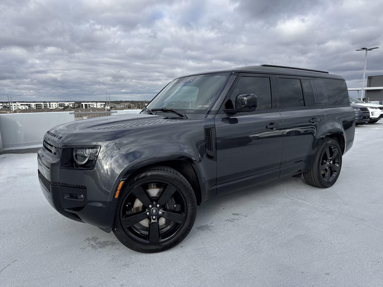 2025 Defender Vehicle Photo in AUSTIN, TX 78717