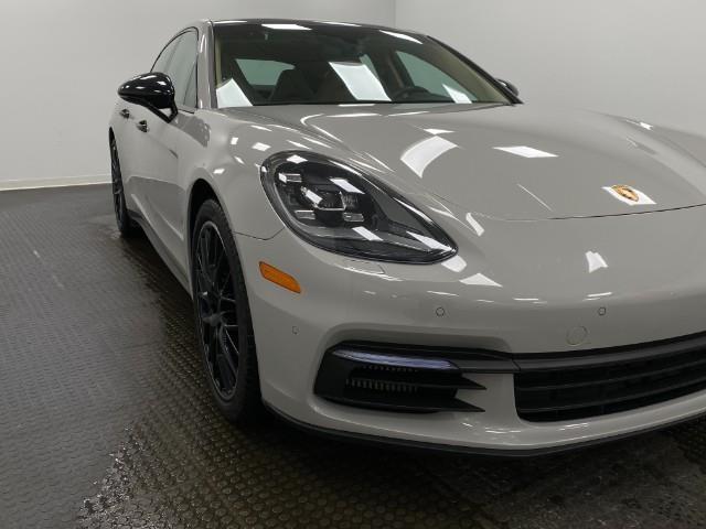 2018 Porsche Panamera Vehicle Photo in Appleton, WI 54913