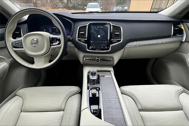 2025 Volvo XC90 Vehicle Photo in Houston, TX 77007