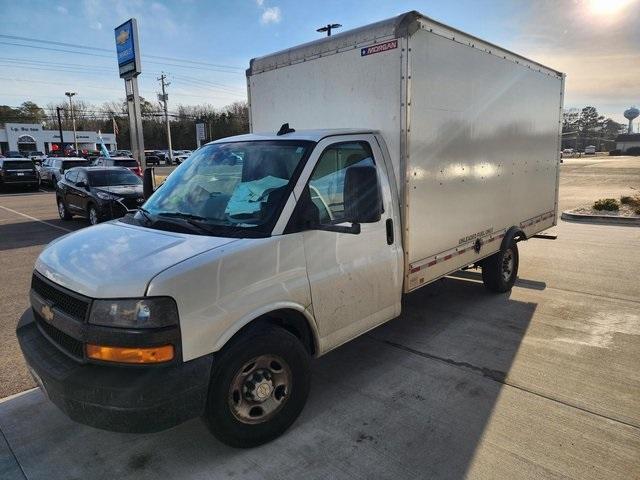 2021 Chevrolet Express Cutaway 3500 Vehicle Photo in BERLIN, MD 21811-1121