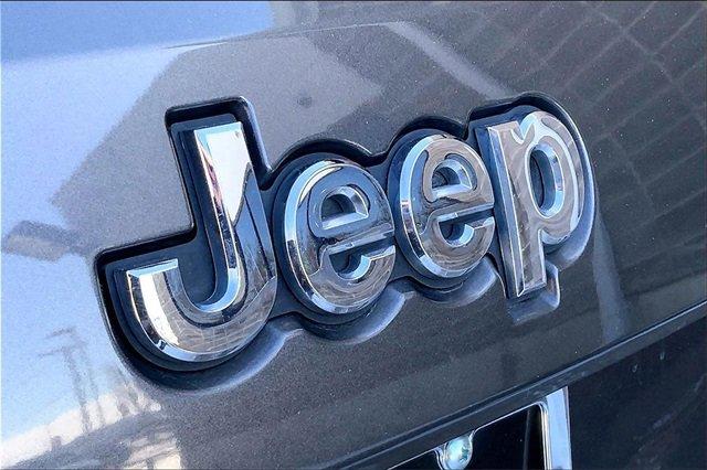 2015 Jeep Grand Cherokee Vehicle Photo in KANSAS CITY, MO 64114-4502